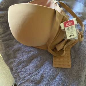 Essential body wear, lic size 44E